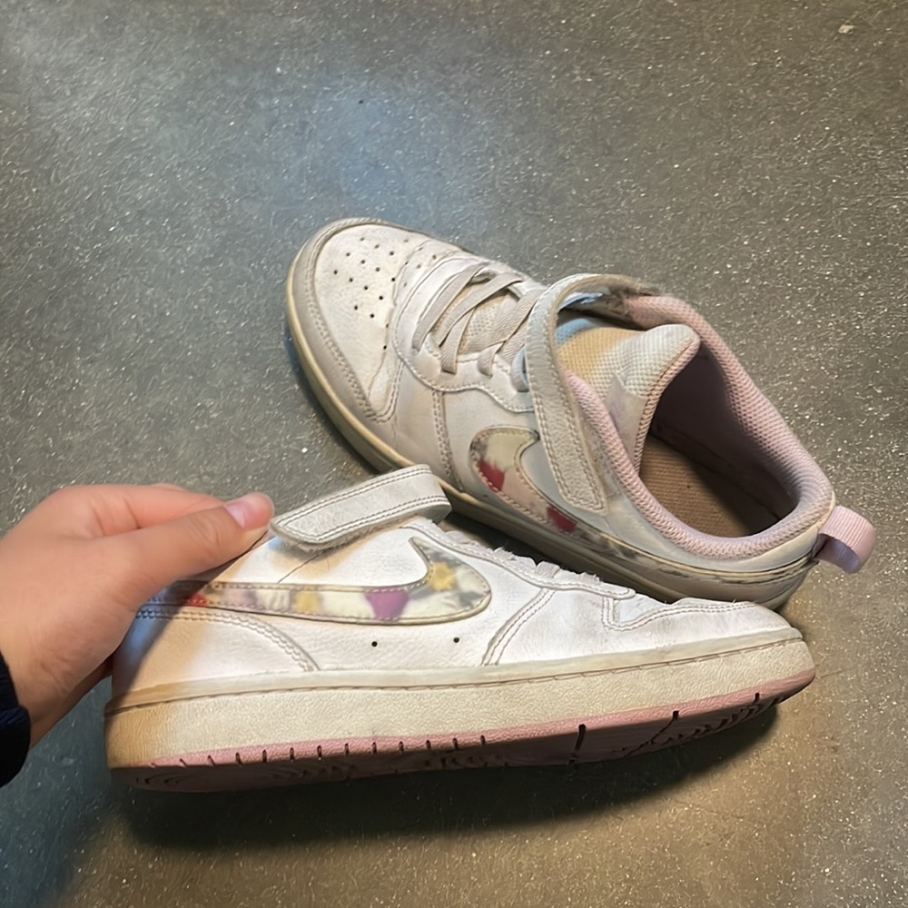 Nike court borough, pink girls youth size 3 Velcro sneakers